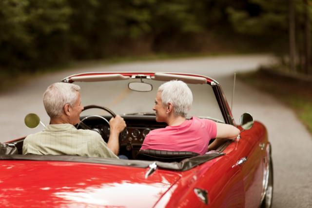 Anziani al volante: al via i corsi di guida sicura per over65