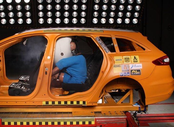 [VIDEO] Airbag posteriori o Beltbag? Il crash test ADAC