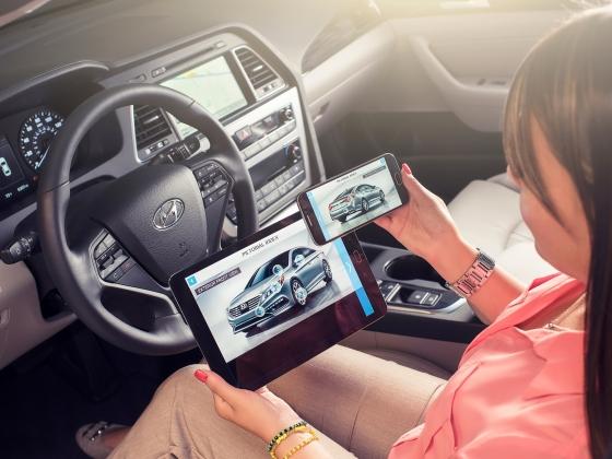 Continental, Hyundai e Harman: l'auto del futuro è al CES 2016