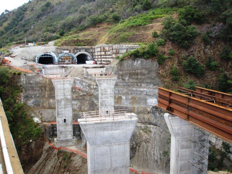 Salerno-Reggio Calabria: per fine 2016, 4 corsie senza cantieri