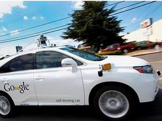 Google car in crash: primo incidente colposo della guida autonoma