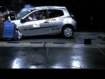 Crash Test Renault Clio 2005