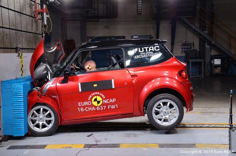 Crash test microcar Chatenet CH30: disastrose sulla sicurezza