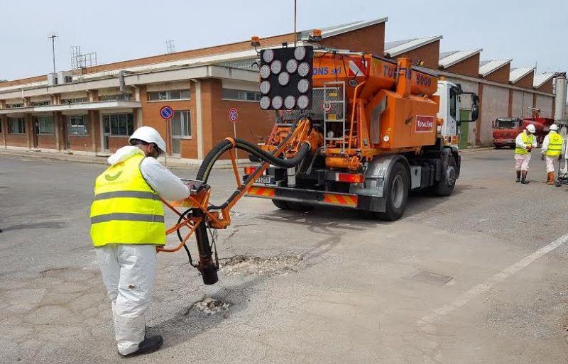 Addio buche: TotalErg presenta la soluzione rapida all'asfalto spaccato