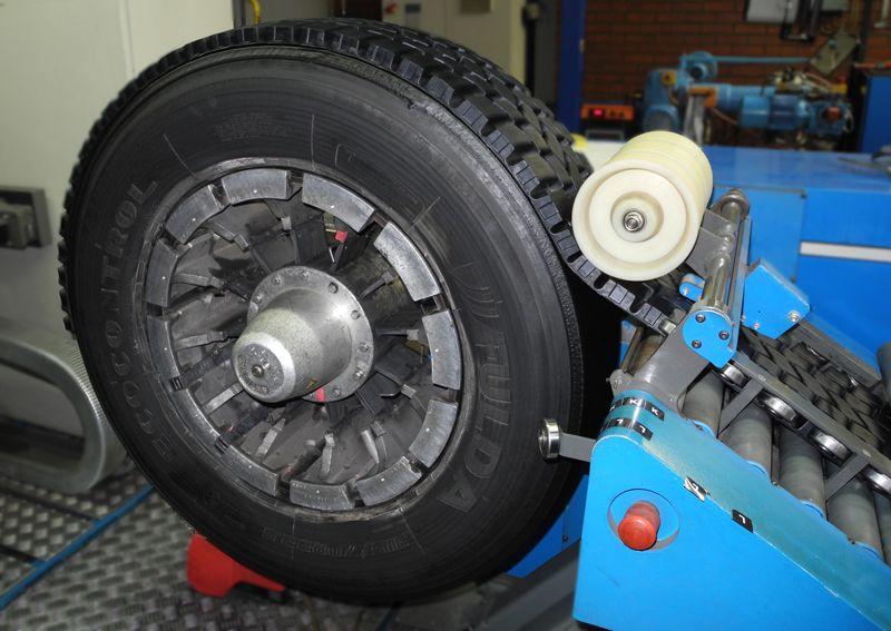 Pneumatici ricostruiti: vantaggi e opportunità di un settore chiave per l'economia