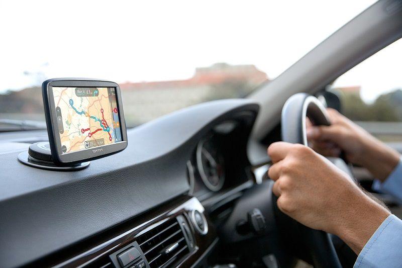 TomTom Via 52 e 62: i navigatori live che dialogano con lo smartphone