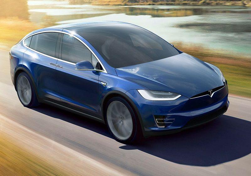 Musk scagiona l'Autopilot Tesla: nuovi dettagli sull'incidente USA