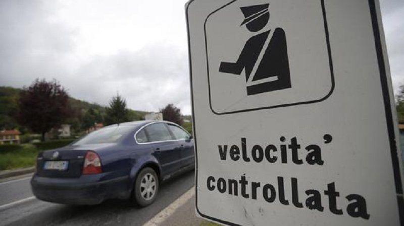 Autovelox e mancata presegnalazione, la Cassazione ribadisce la nullità