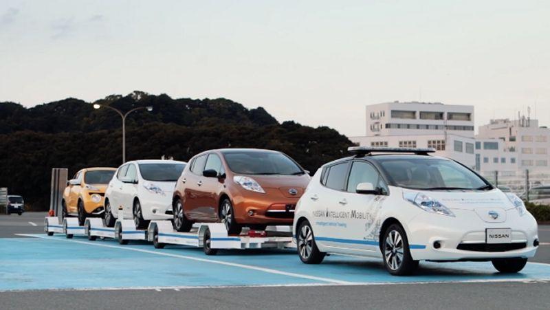 Guida autonoma: nella fabbrica Nissan le auto si spostano già da sole [VIDEO]