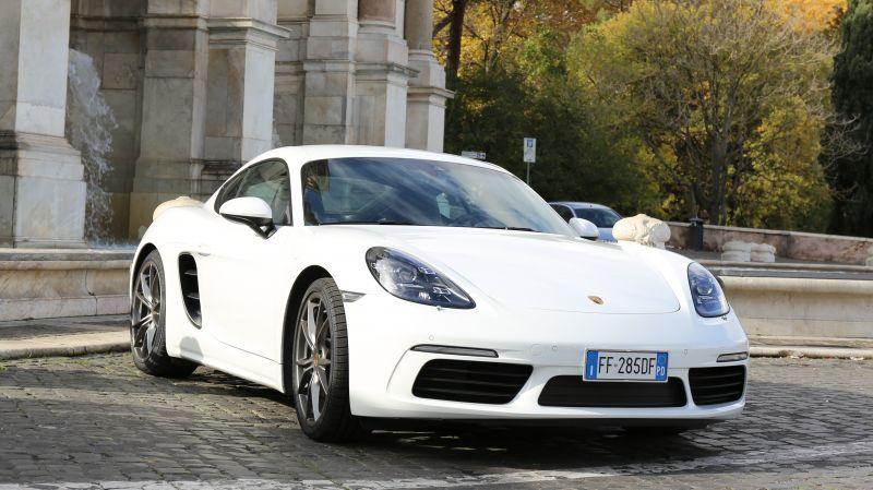 Porsche 718 Cayman: prova su strada
