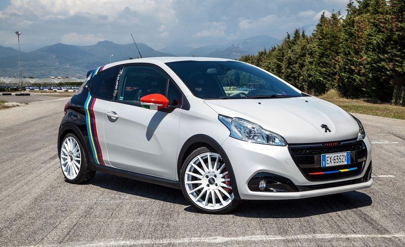 Peugeot 208 GTi/Nove: test su strada e differenze con modello standard