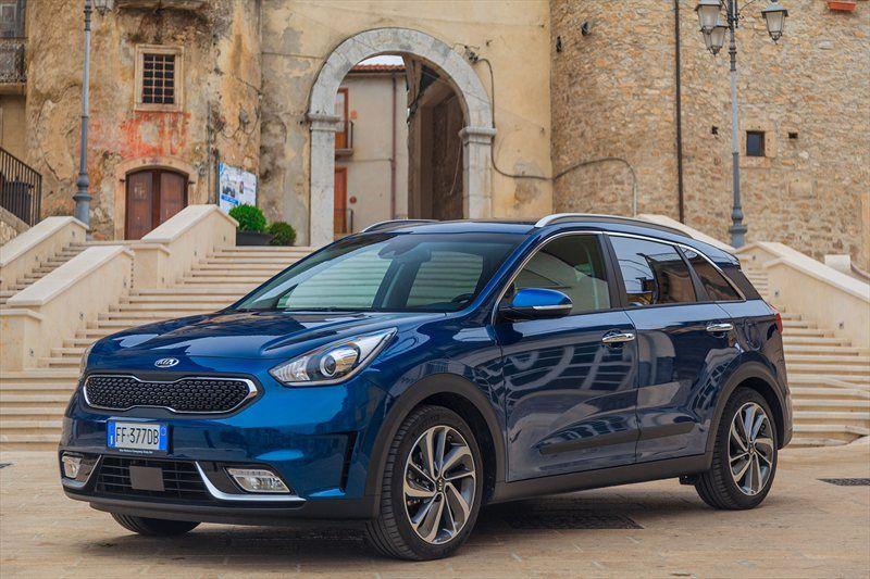 Kia Niro Hybrid 2017: prova su strada del crossover ibrido [VIDEO]