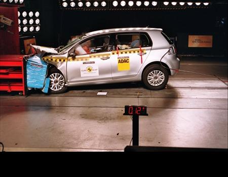 Crash Test Volkswagen Golf 2009