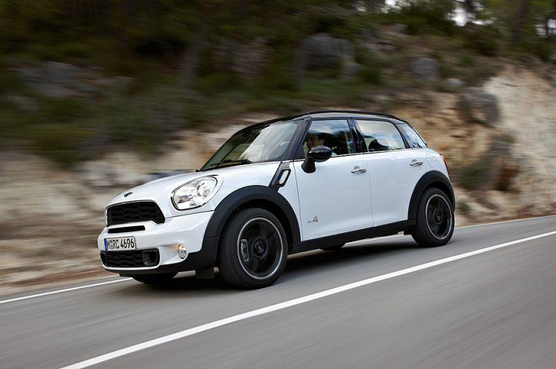 La MINI Countryman è fra le più sicure nei test americani IIHS
