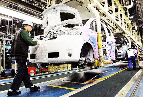 Giappone: produzione di auto ancora ferma