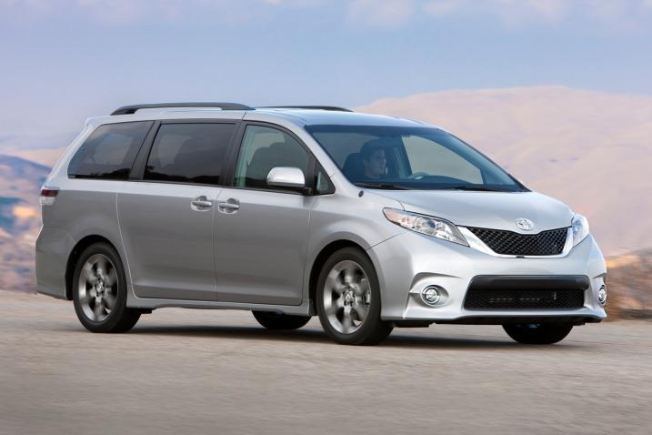Toyota Usa: richiami tecnici per Sienna, Venza e Prius