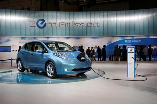 Nissan LEAF: prezzi a partire da 37.990 euro