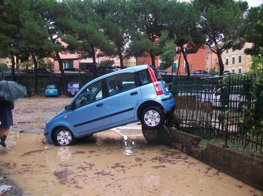 Citroën Italia in aiuto di Liguria e Toscana