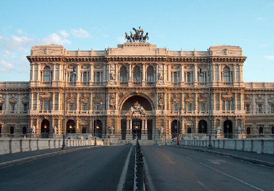 Danno non patrimoniale: da Roma il no alle tabelle milanesi