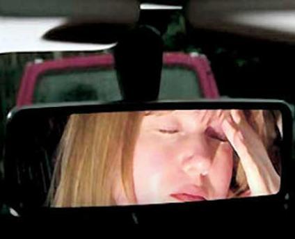 Colpo di sonno: sì alla sosta in corsia d'emergenza