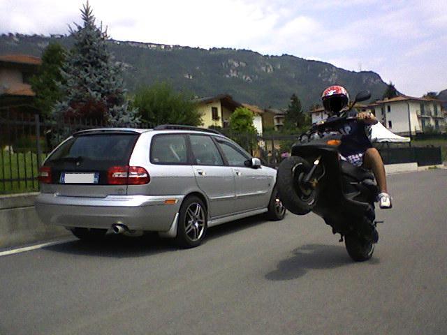 Motociclista impenna e muore in uno scontro: e' omicidio colposo