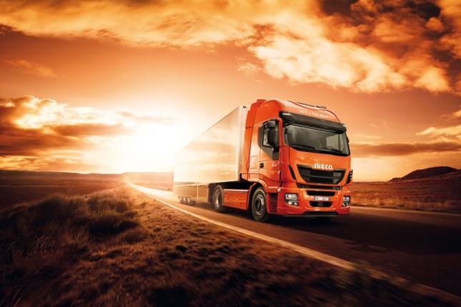 Nuovo Iveco Stralis: tecnologia e sicurezza hanno le ruote grandi