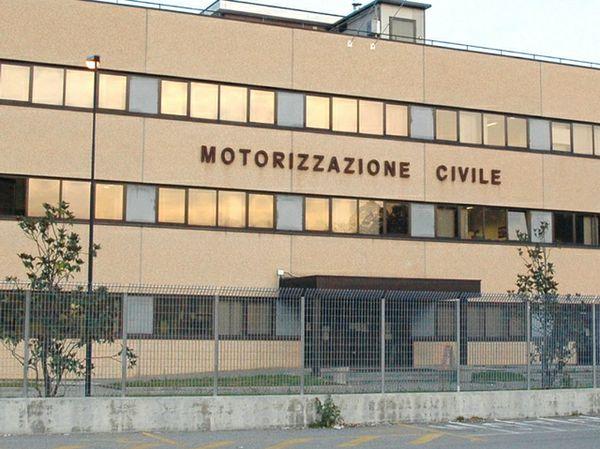 Guidi un'auto non tua? Ecco cosa cambia dal 7 dicembre