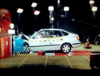 Crash Test Hyundai Elantra