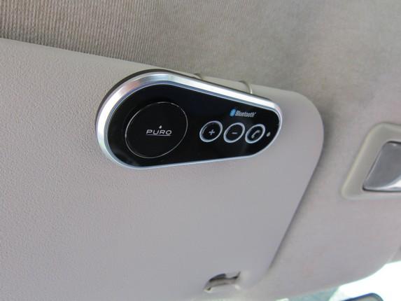 Vivavoce per auto Bluetooth Puro B800: lo stile incontra l'essenziale