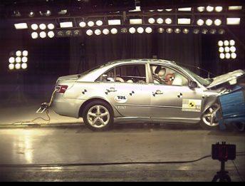 Crash Test Hyundai Sonata