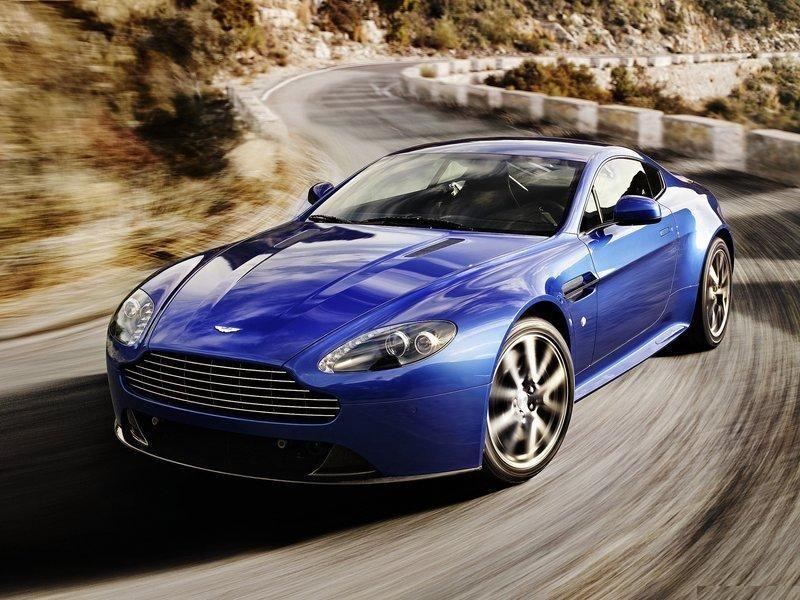 Aston Martin richiama vari modelli per noie al pedale dell'acceleratore