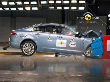 Crash test Jaguar XF