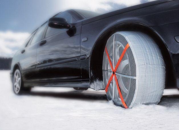 Le calze da neve sono legali, ora è ufficiale