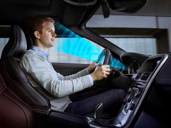 Volvo: l'auto del futuro si guiderà con gli occhi