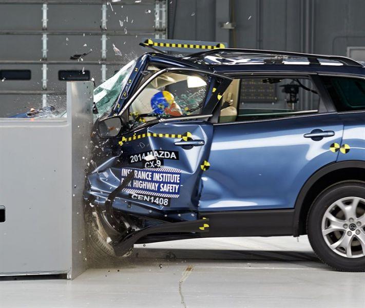 Crash test IIHS: solo un SUV su 7 supera il test small overlap