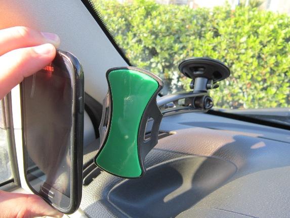 Test GripGo: il supporto auto per smartphone che soffre il freddo