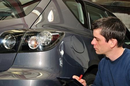 Riparazioni nascoste su auto nuove: cosa fare?