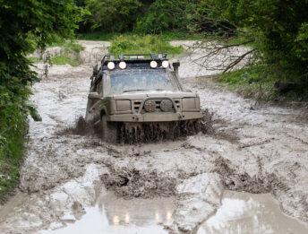 Auto impantanata nel fango: i rimedi per liberarla