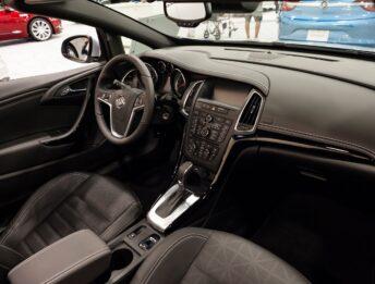 GM: scatta il buyout per i concessionari contrari a vendere EV