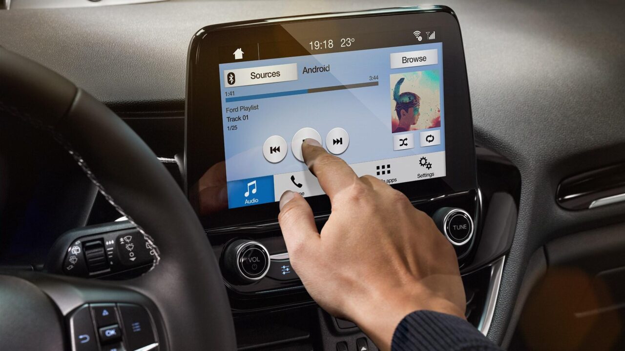 Display touch in auto