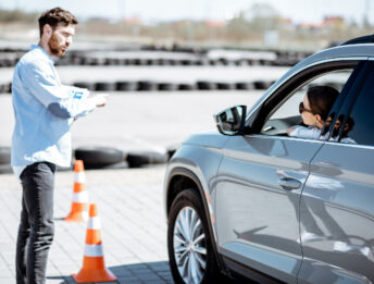 Esami patente in Motorizzazione: il TAR esclude gli istruttori esterni