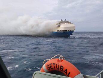 Incendio Felicity Ace: Armatore e Assicurazione incolpano la Tycan