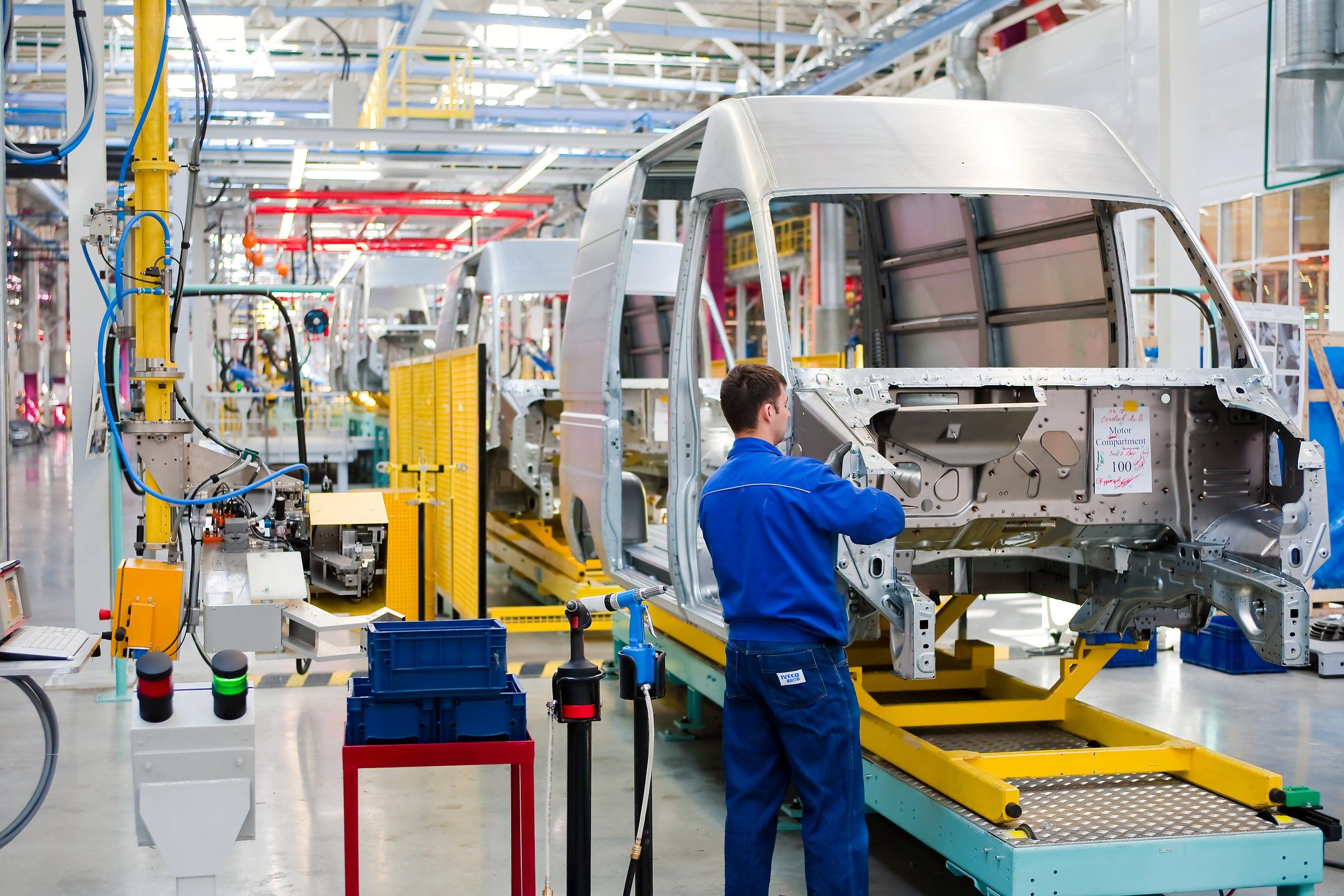 Incentivi 2022 per le aziende automotive