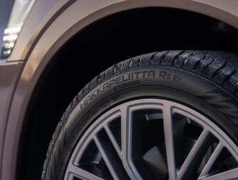 Nokian presenta le nuove gomme invernali Hakkapeliitta R5 Auto e SUV