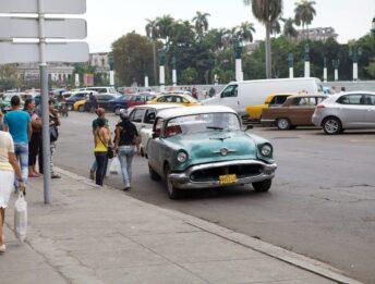 The radiation of cars has collapsed by -30% in 2022: Italy like Cuba