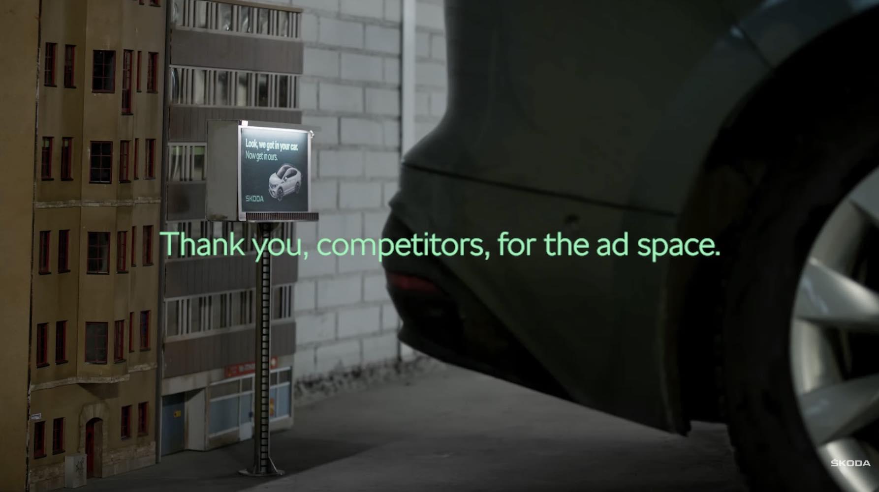 Skoda: in Svezia la pubblicità furba che frega le altre Case auto