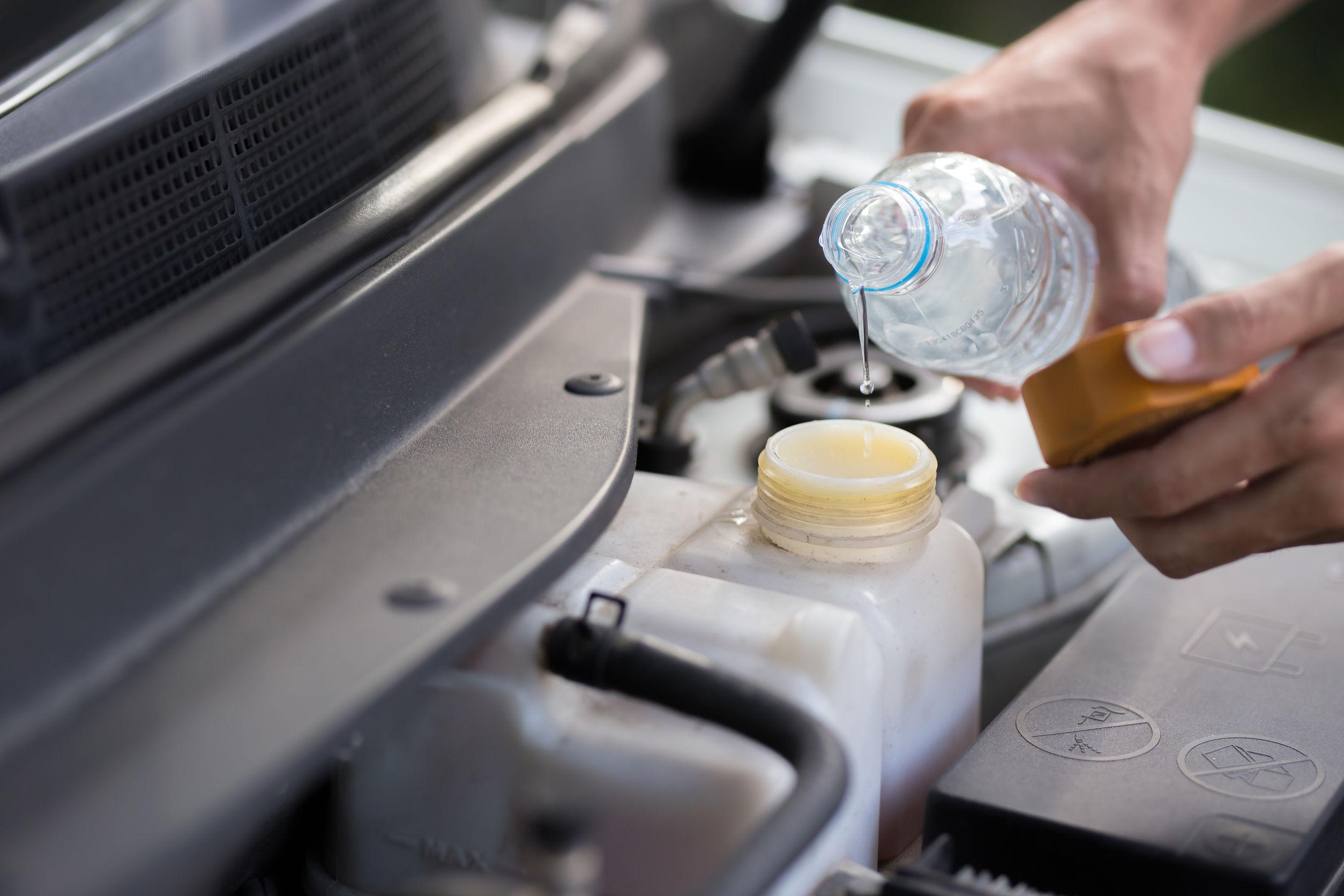 Liquido antigelo per l'auto: come e quando metterlo