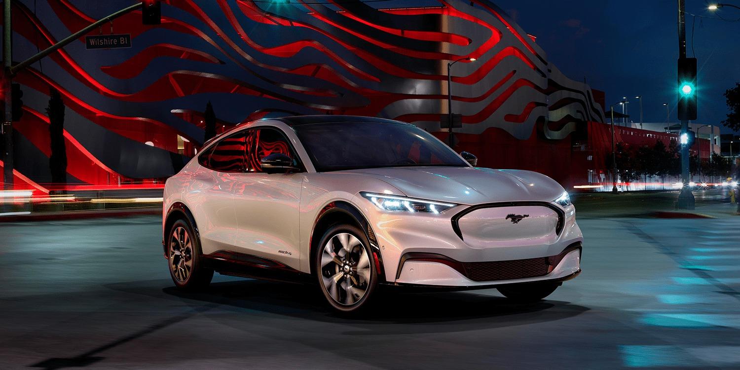 Ford: 8 mila posti a rischio per coprire i costi delle auto elettriche