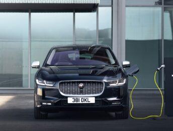 Jaguar anticipa lo stop a benzina e diesel: zero emissioni dal 2025