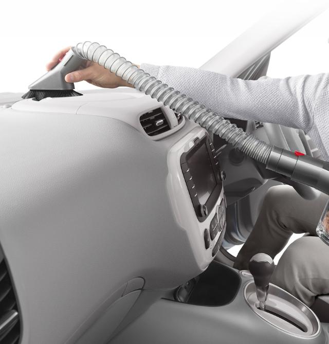 Come pulire gli interni dell'auto